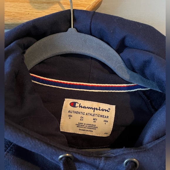 Champion Navy Sweatshirt - Picture 2 of 4